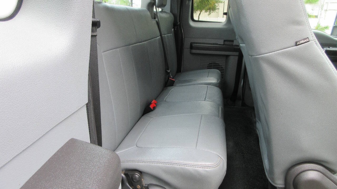 Used 2016 Ford F250 XL w/ XL Appearance Package AWD/4WD image 21
