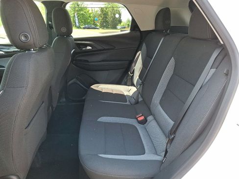 Used 2024 Chevrolet TrailBlazer LT w/ Driver Confidence Package AWD/4WD image 8