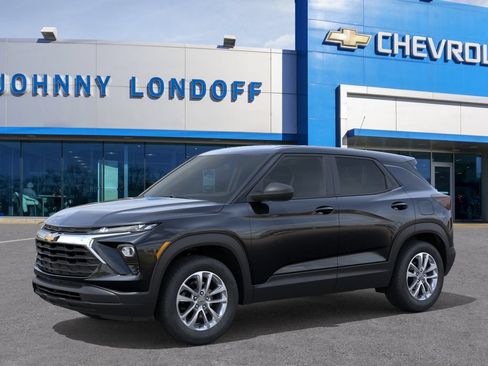 New 2026 Chevrolet TrailBlazer LS w/ LS Convenience Package AWD/4WD image 2
