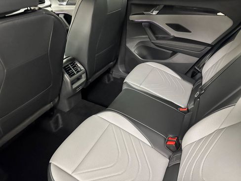 New 2026 Volkswagen Tiguan SE R-Line AWD/4WD image 11