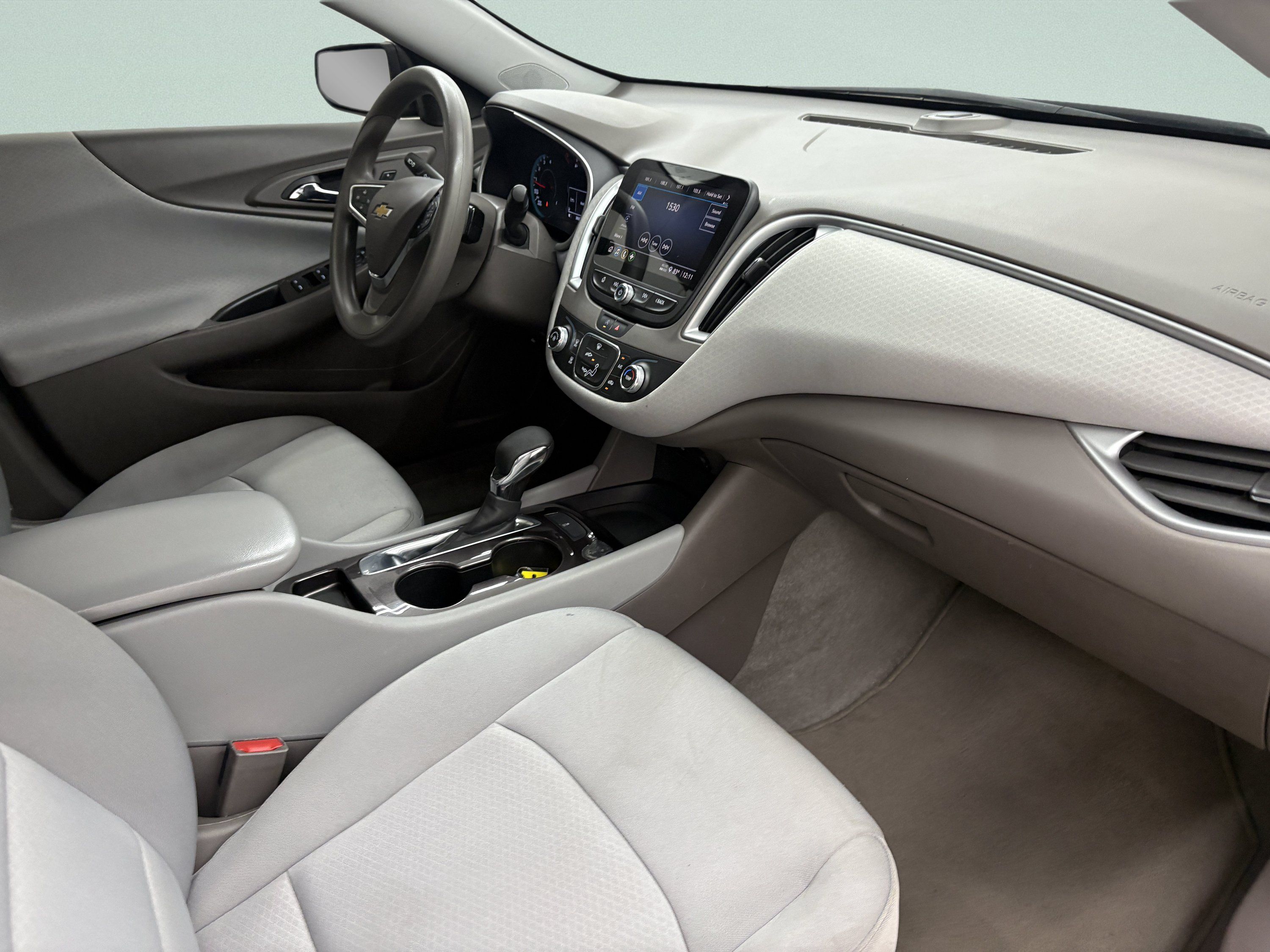 Used 2022 Chevrolet Malibu LS FWD image 18