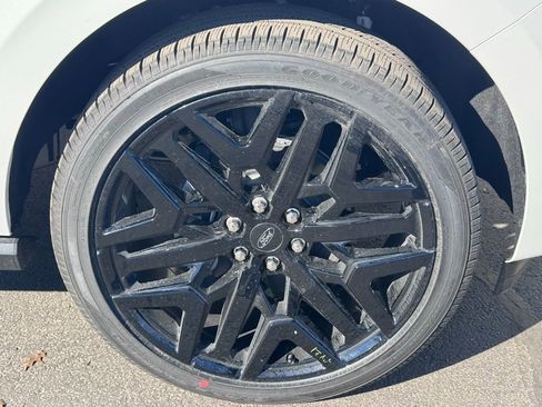 New 2026 Ford Expedition Platinum w/ Stealth Performance Package AWD/4WD image 53