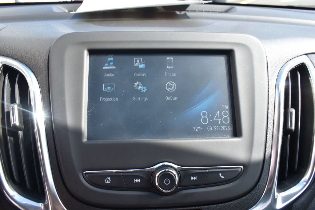 Used 2018 Chevrolet Equinox LT FWD image 11