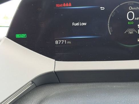 Used 2024 Toyota Prius Limited w/ Limited Premium Package FWD image 24