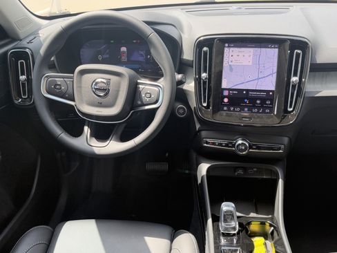 New 2026 Volvo XC40 B5 Ultra w/ Protection Package Premier image 10