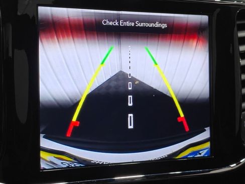Used 2020 Jeep Grand Cherokee Altitude AWD/4WD image 7