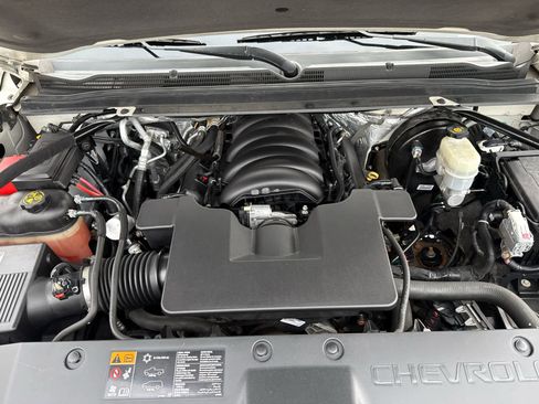 Used 2015 Chevrolet Suburban LTZ image 21