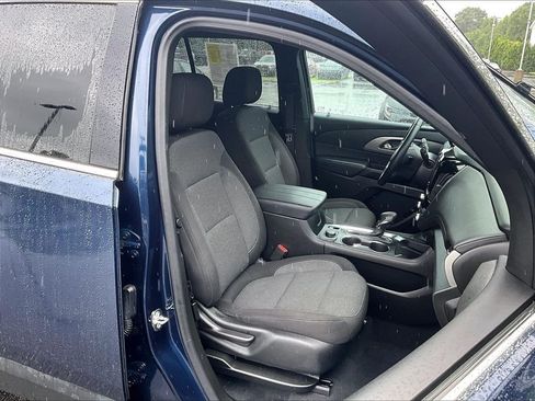 Used 2023 Chevrolet Traverse LT w/ Rear Camera Mirror Package AWD/4WD image 11