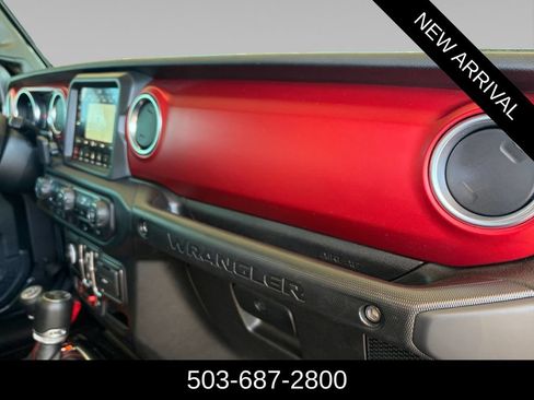 Used 2019 Jeep Wrangler Unlimited Rubicon AWD/4WD image 18