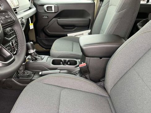 New 2026 Jeep Gladiator Sport image 21