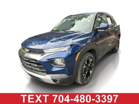 Used 2023 Chevrolet TrailBlazer LT FWD image 1