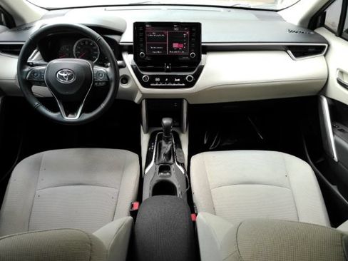 Used 2022 Toyota Corolla Cross LE w/ Black Badges Package (TMS) AWD/4WD image 3