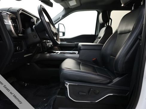 Used 2023 Ford F350 Lariat w/ FX4 Off-Road Package AWD/4WD image 28