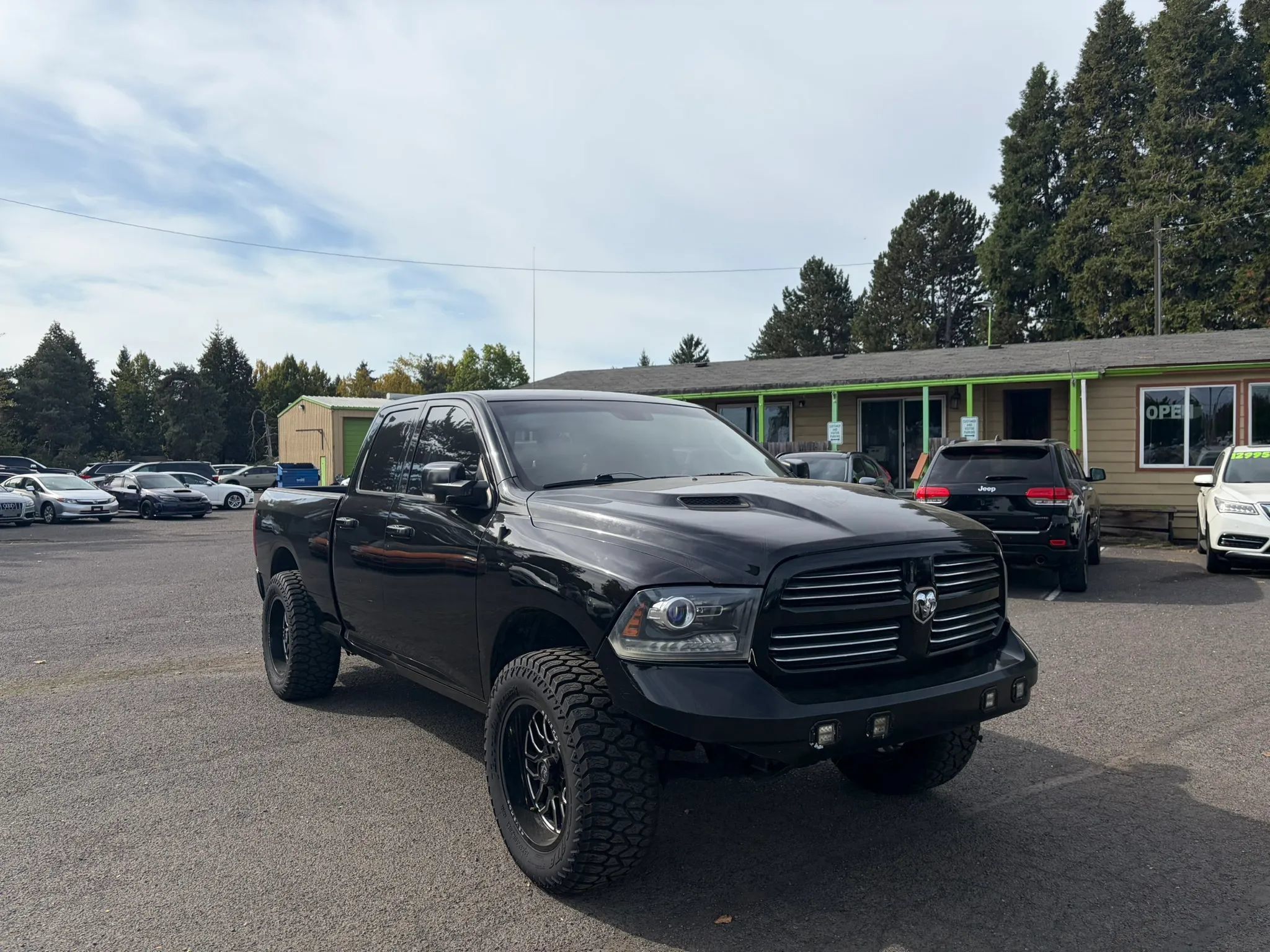 Used 2014 RAM 1500 Sport w/ Comfort Group AWD/4WD image 1