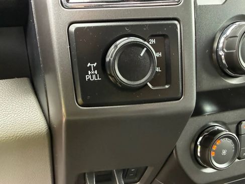 Used 2020 Ford F150 XLT AWD/4WD image 13