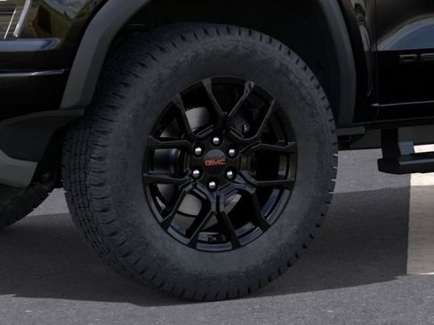 New 2026 GMC Canyon Denali w/ LPO, Denali Black Edition AWD/4WD image 9