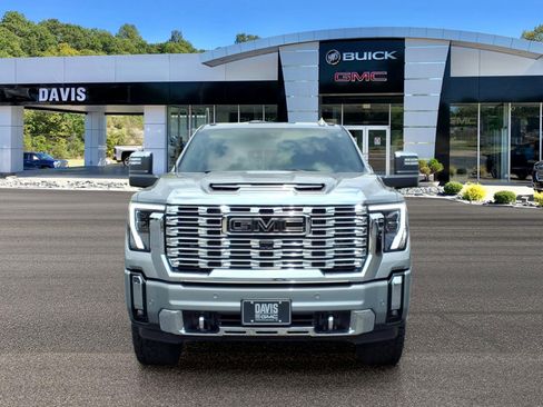 Used 2025 GMC Sierra 2500 Denali w/ Denali Reserve Package AWD/4WD image 2