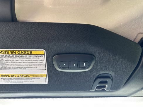 Used 2021 Jeep Wrangler Unlimited Sahara w/ Uconnect 4C Nav & Sound Group AWD/4WD image 27