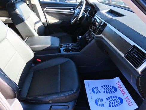 Used 2023 Volkswagen Atlas SE image 11
