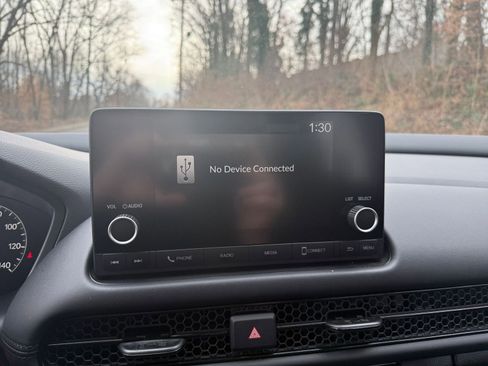 Used 2025 Honda HR-V LX image 18