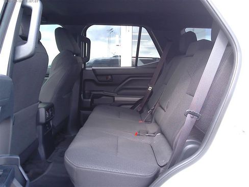 Used 2025 Toyota 4Runner SR5 AWD/4WD image 6