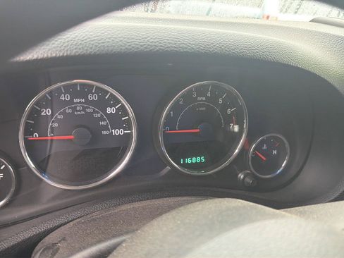 Used 2012 Jeep Wrangler Sport AWD/4WD image 7