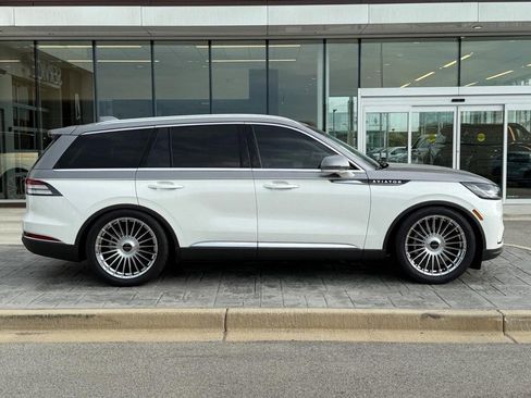 New 2025 Lincoln Aviator Reserve w/ Equipment Group 201A image 2