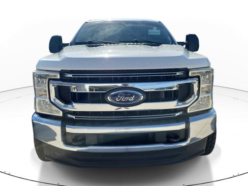 Used 2022 Ford F250 XL w/ STX Appearance Package AWD/4WD image 2