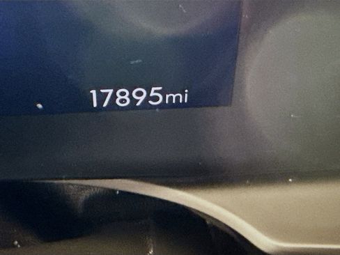 Used 2025 Buick Envista Sport Touring w/ Convenience I Package image 13