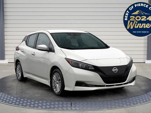 Used 2024 Nissan Leaf S image 1
