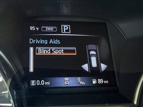 Used 2019 Nissan Pathfinder SL AWD/4WD image 13