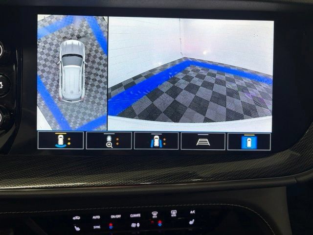 Used 2022 Buick Envision Essence w/ Technology Package I FWD image 5