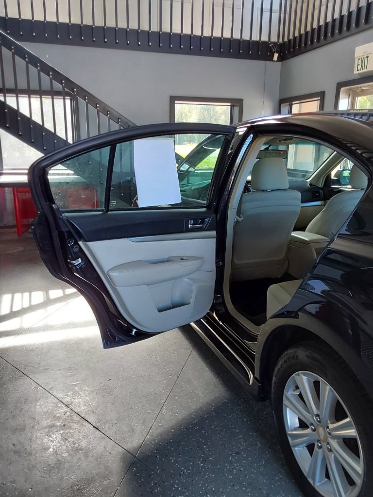Used 2012 Subaru Legacy 2.5i w/ Alloy Wheel Pkg AWD/4WD image 19