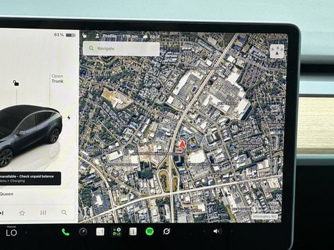 Used 2025 Tesla Model Y Long Range RWD image 28