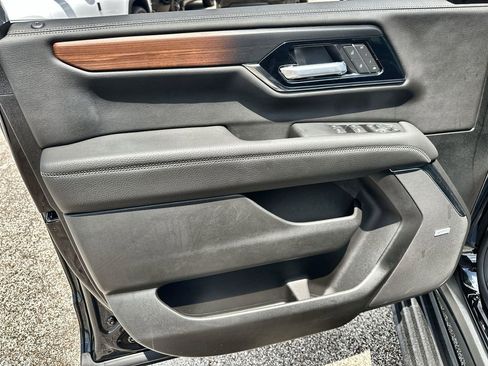 New 2026 GMC Yukon Denali w/ Sun & Power Step Package RWD image 21