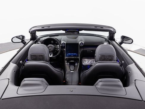 Used 2022 Mercedes-Benz SL 63 AMG 4MATIC image 28