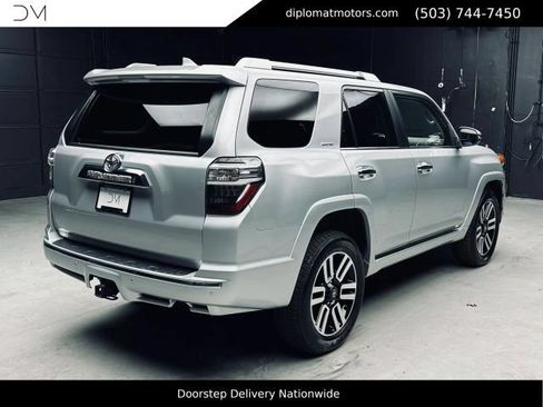 Used 2023 Toyota 4Runner Limited AWD/4WD image 7