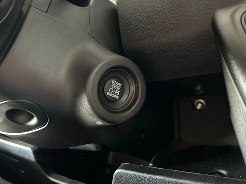 Used 2025 RAM ProMaster 2500 w/ Convenience Group image 43