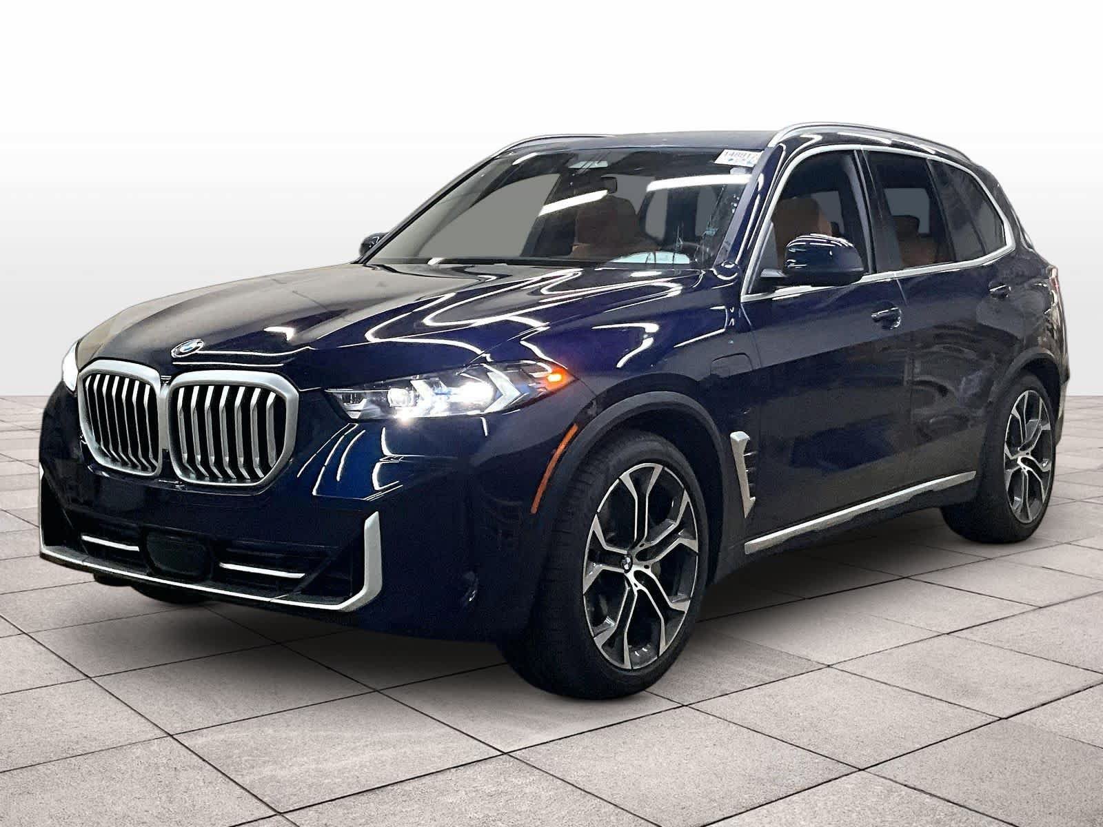 Used 2026 BMW X5 xDrive50e AWD/4WD image 1