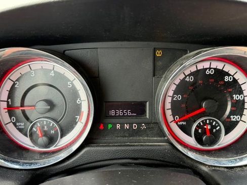 Used 2012 Dodge Grand Caravan SXT image 16