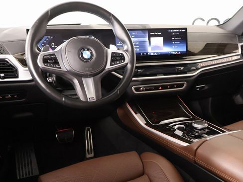 Used 2025 BMW X5 xDrive40i image 2