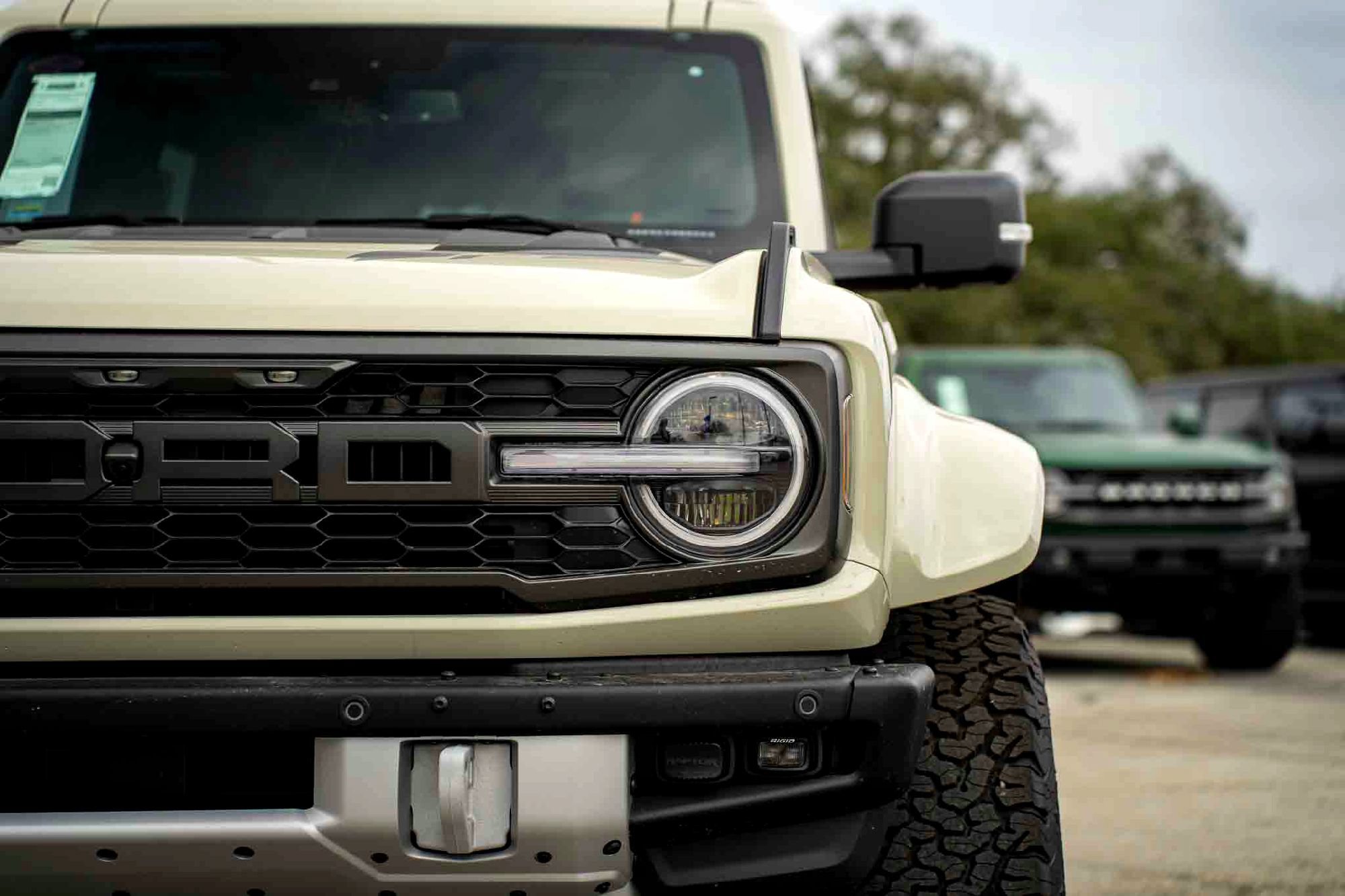New 2025 Ford Bronco Raptor w/ Interior Carbon Fiber Pack AWD/4WD image 9