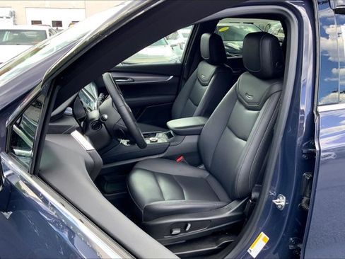 Used 2025 Cadillac XT5 Luxury AWD/4WD image 24