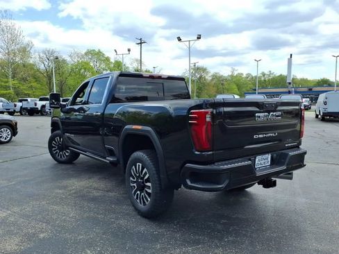 New 2026 GMC Sierra 2500 Denali Ultimate AWD/4WD image 10