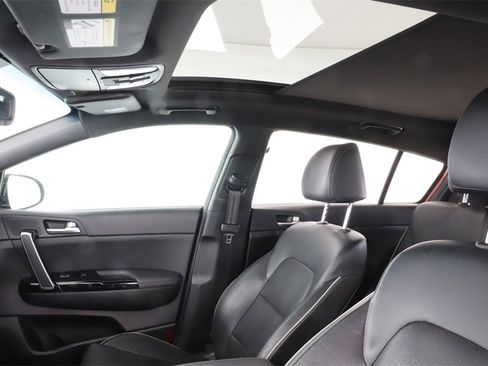 Used 2020 Kia Sportage SX image 18