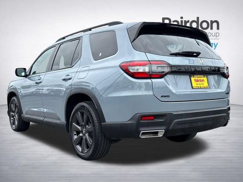 Certified 2023 Honda Pilot Sport image 5