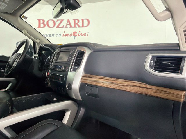 Used 2018 Nissan Titan SL w/ Chrome Package AWD/4WD image 29