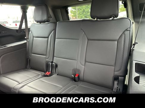 New 2026 GMC Yukon XL Denali image 7