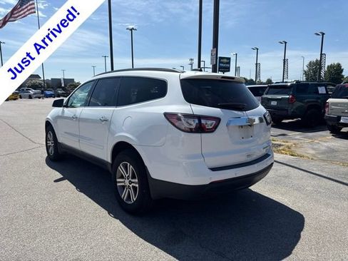 Used 2016 Chevrolet Traverse LT FWD image 5