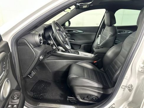 Used 2024 Alfa Romeo Tonale Veloce image 11